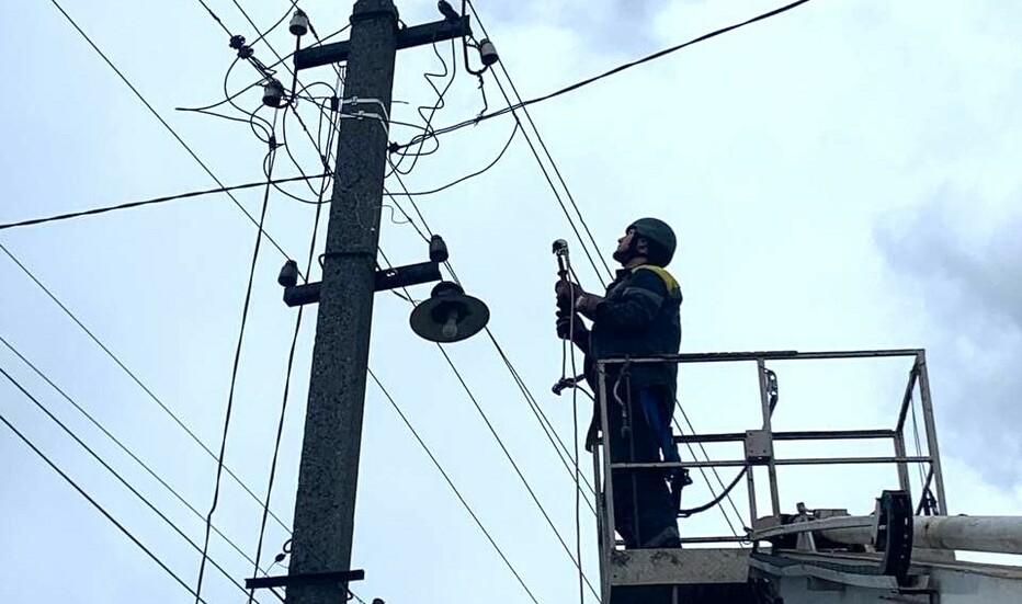 za-tizhden-energetiki-dtek-povernuli-elektropostachannya-pislya-obstriliv-u-ponad-38-tisyach-osel-dnipropetrovshchini-1