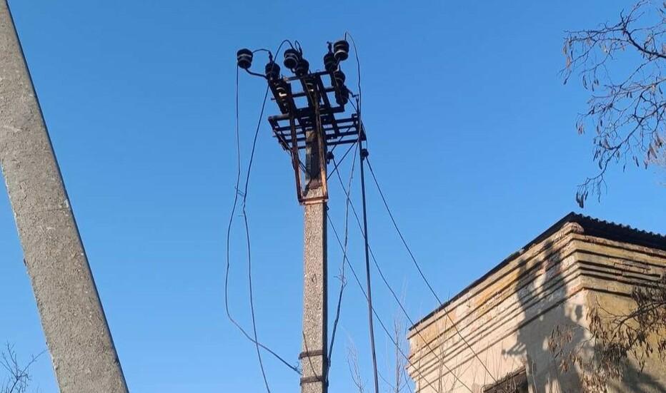 za-dobu-energetiki-dtek-povernuli-svitlo-pislya-obstriliv-v-1-2-tisyachi-osel-dnipropetrovshchini-1