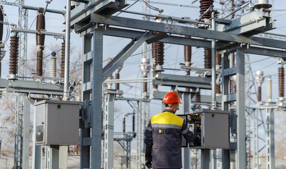 dtek-dniprovski-elektromerezhi-pridbav-dodatkovi-materiali-dlya-operativnogo-povernennya-svitla-mayzhe-na-39-mln-griven-u-2025-roci-1
