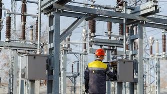 dtek-dniprovski-elektromerezhi-pridbav-dodatkovi-materiali-dlya-operativnogo-povernennya-svitla-mayzhe-na-39-mln-griven-u-2025-roci